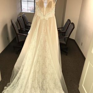 Allure wedding dress